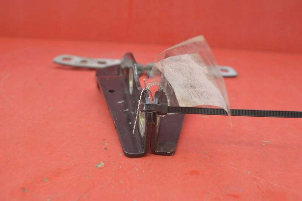 фото №5, Петля петли капот lj6b-s16800-a ford kuga 3 iii mk3 19-21