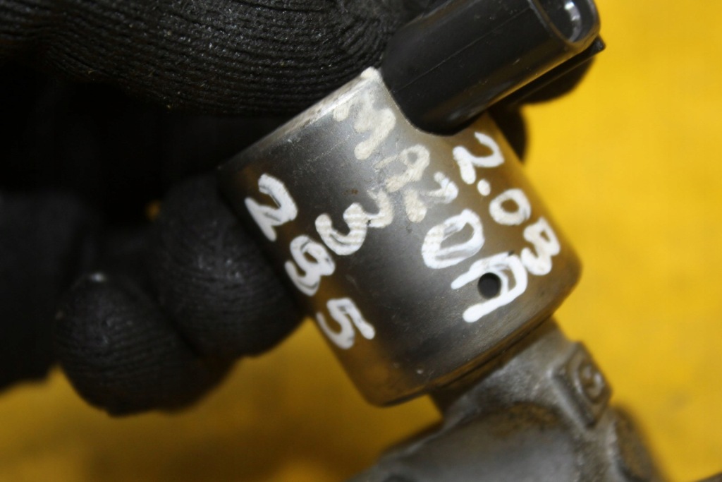 Клапан датчик масла k5t45597 mazda 3 cx5 2.0b pe01 Недорого