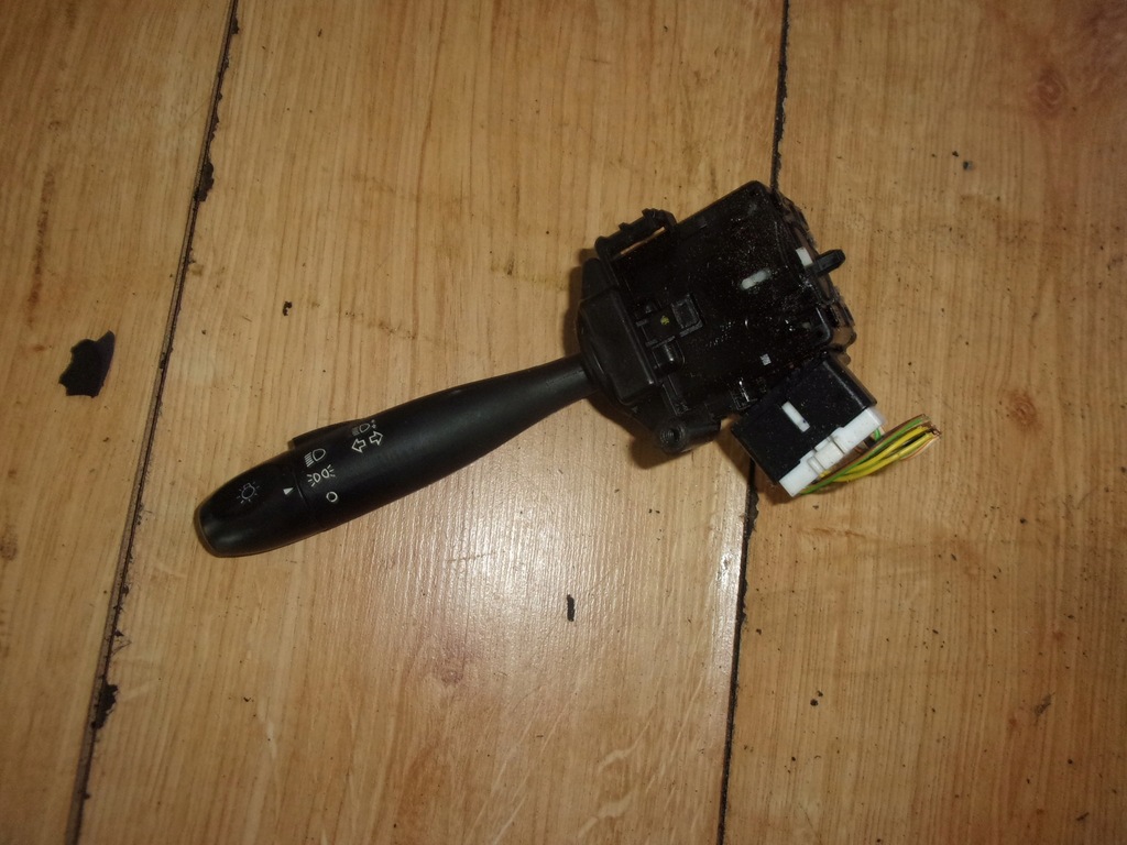 фото №1, Hyundai i10 i переключатель комбинированный света lift