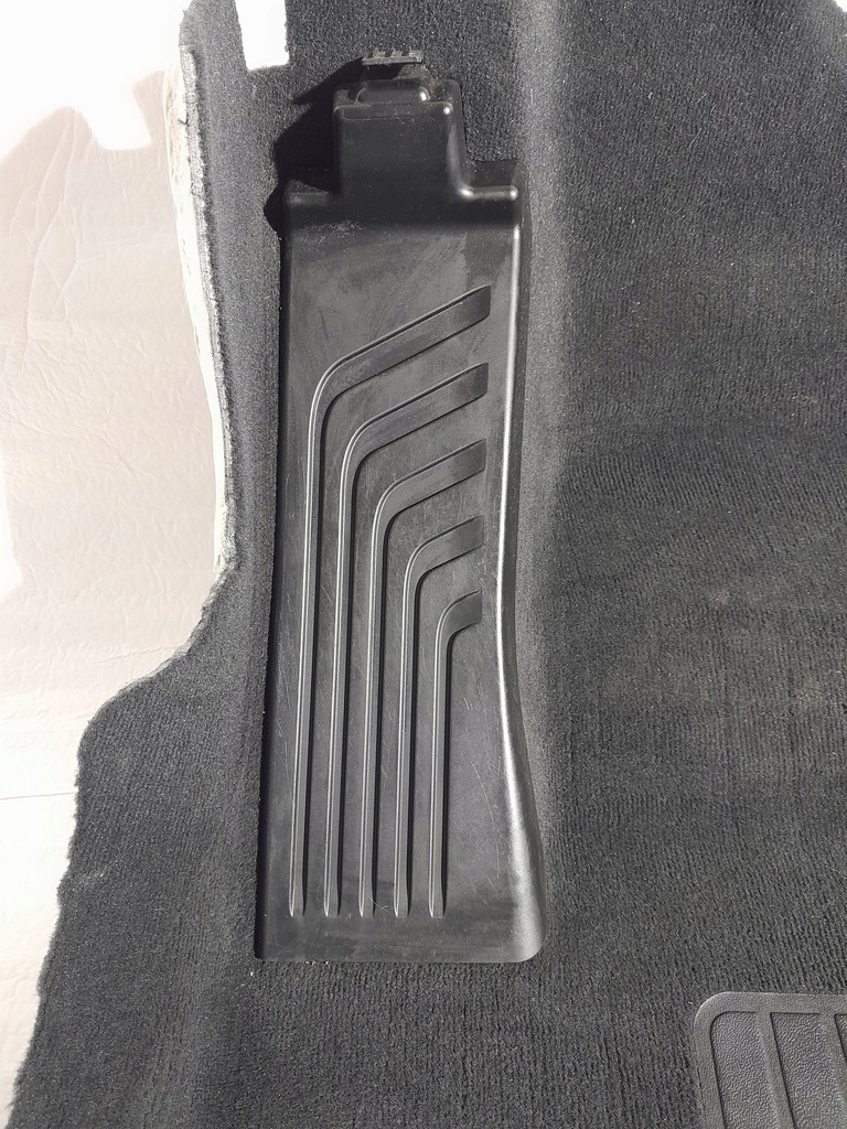 фото №5, Bmw x7 g07 40i коврик обшивка водителя левый 7484025