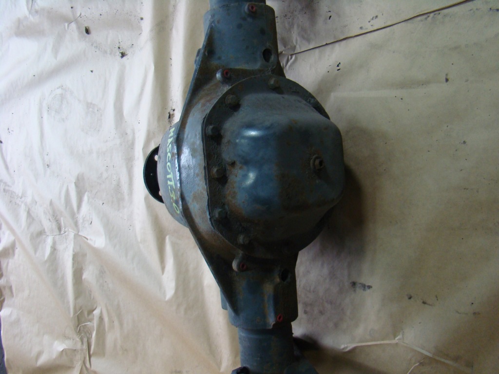 Задній міст диференціал renault mascott 3.0 03-10 8 гвинт 3,5 t 13 x 41 5010545957 в Україні