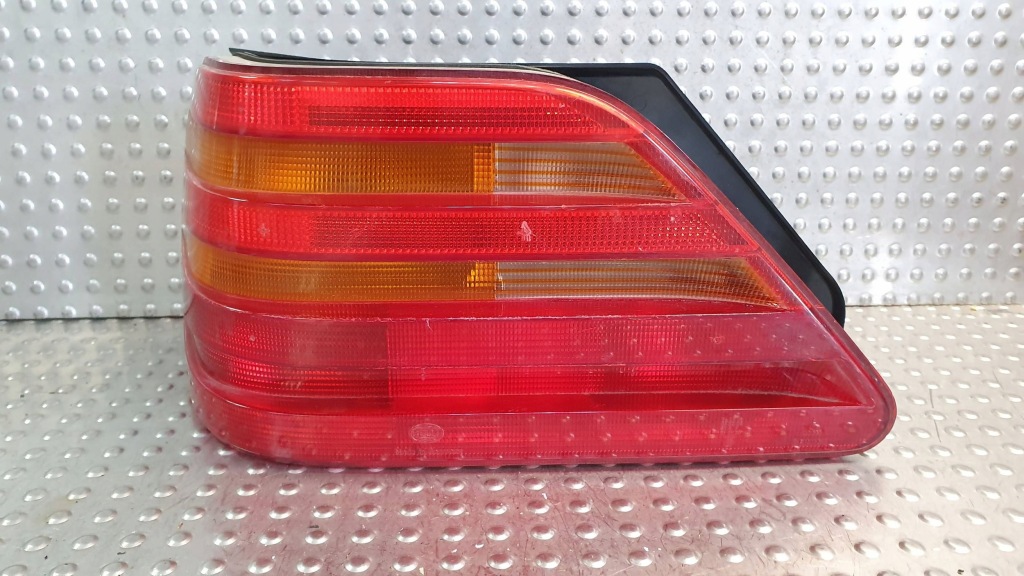 Купить Лампа задний  левая mercedes s-klasa w140 91-
