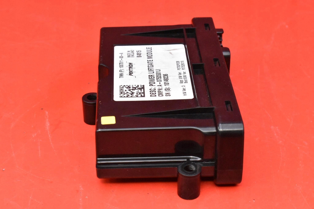 Блок керування модуль задній кришки 1007511-00-a tesla model s 12-20 в Україні