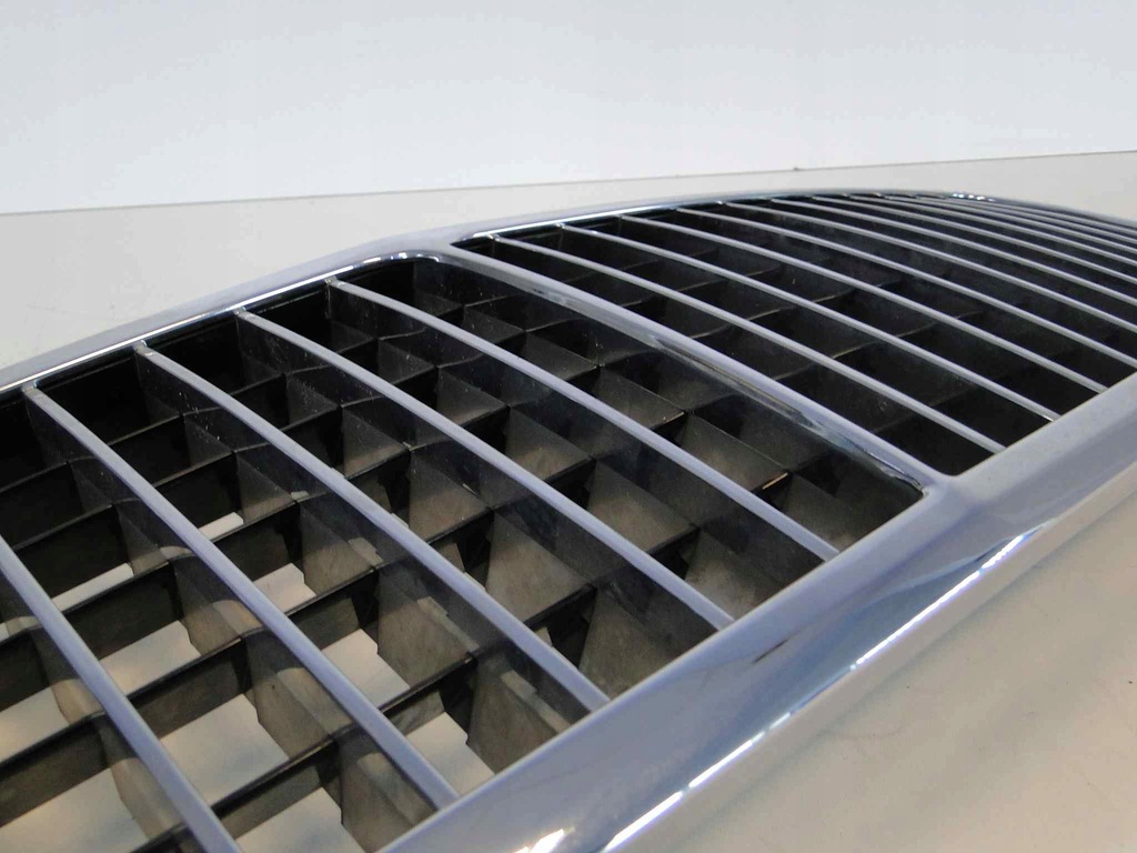 фото №7, Maybach 240 57 57s 62 решётка радиатора решётка радиатора оригинал 2002-