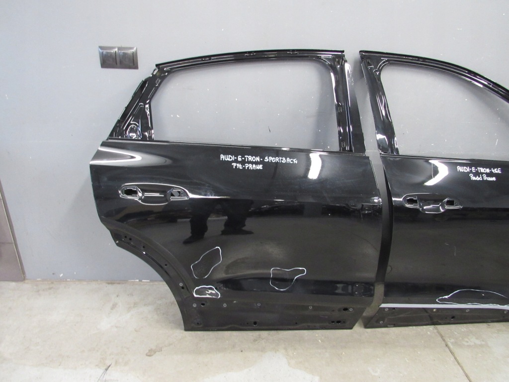 Audi e-tron 4ke sportback дверь правое задний Доставка