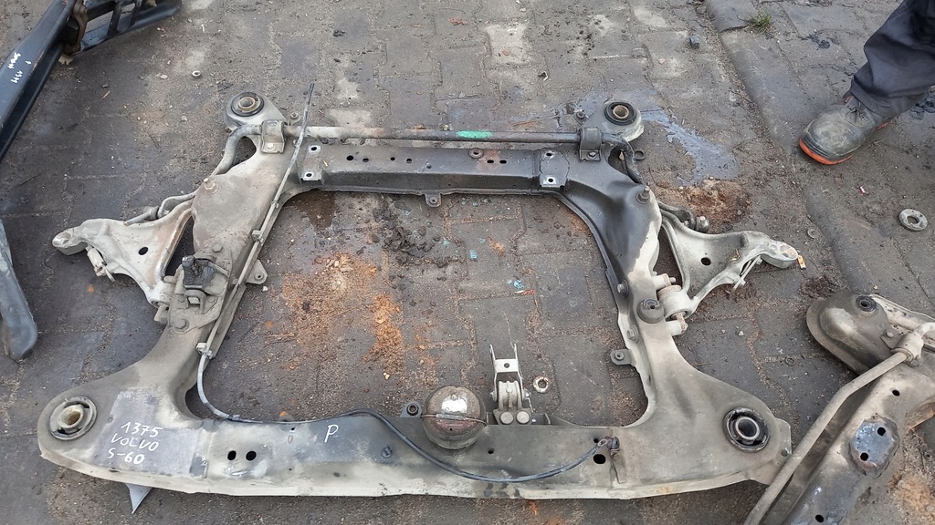 фото №4, Подрамник перед volvo s60 00r sedan