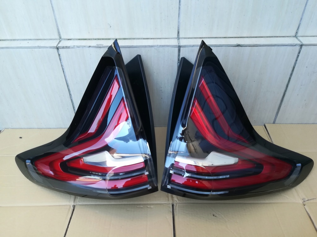 фото №1, Лампа задняя левая+ правая renault espace v 15-22 оригинальный номер