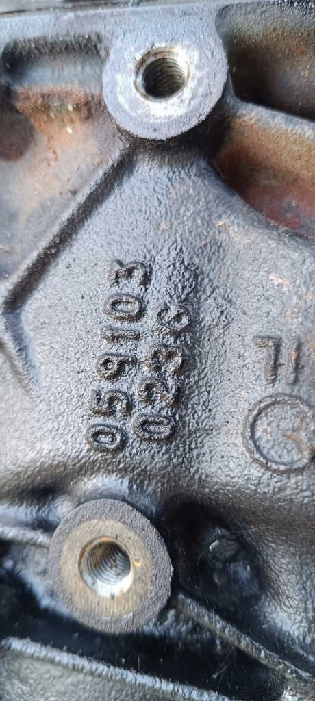 фото №13, Блок двигуна підпори вала audi a4 b8 8k a5 8t a6 c6 2.7 3.0 tdi 059103023g