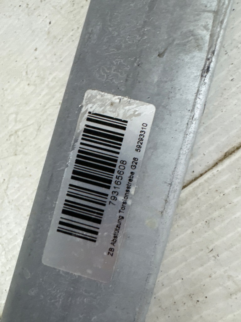 Bmw i4 g26 кронштейн нижня кронштейн 793165608 Недорого