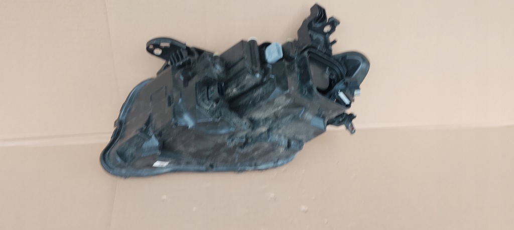 Фара передняя правый  peugeot 308 t10 408 full led matrix 21-24r 9849114880 Оригинал