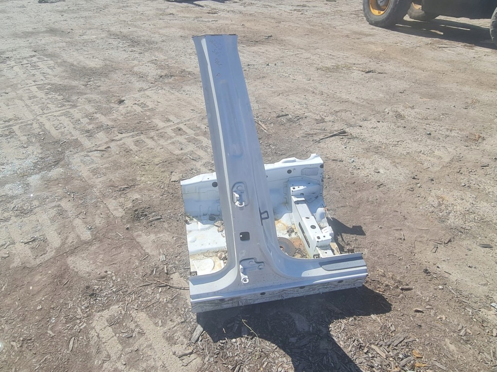 фото №1, Блок двигателя порог правый mercedes glc w253 x253 253 suv 22r