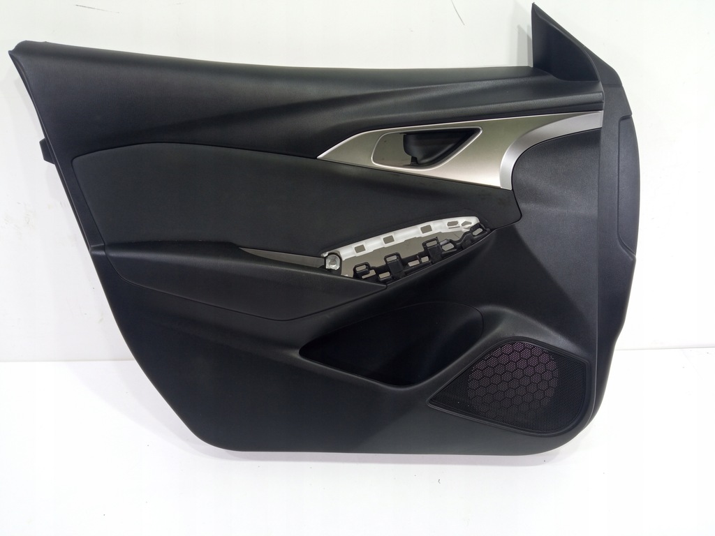 фото №1, Обшивка дверь перед левых mazda cx-3 14-20