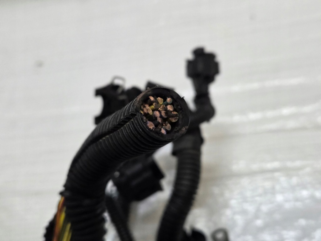 Купити Бортовий комп'ютер блок керування двигуна opel astra j iv 1.4 t 12654137 джгут 13362868