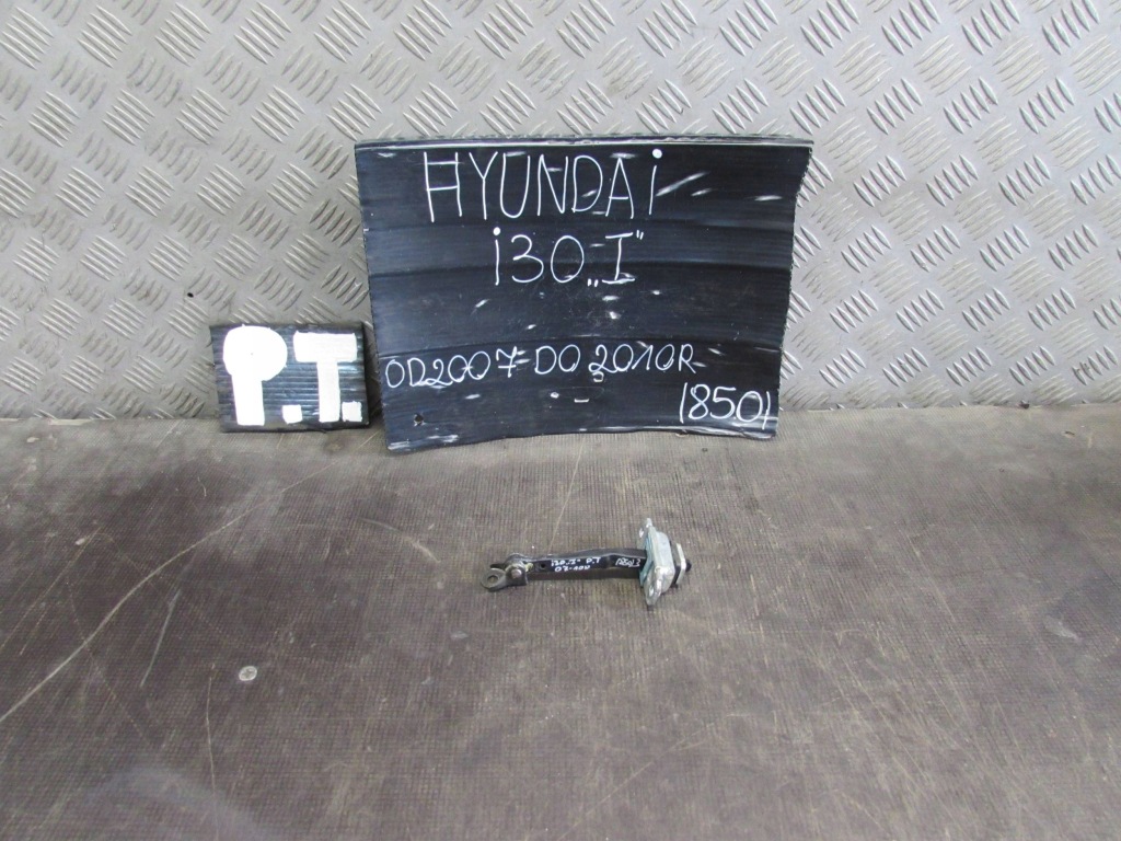 Купить Ограничитель дверь правый  задняя hyundai i30 07-10 r.