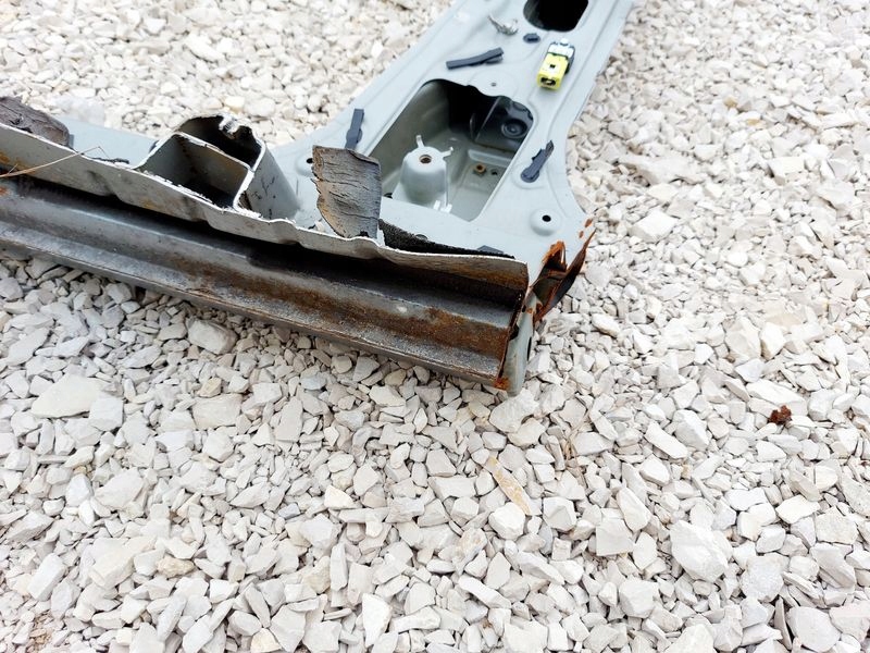 фото №6, Toyota avensis t27 поріг лівий блок двигуна середній 1f7