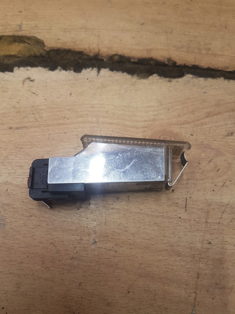 фото №2, Лампа освещение салона volvo 850