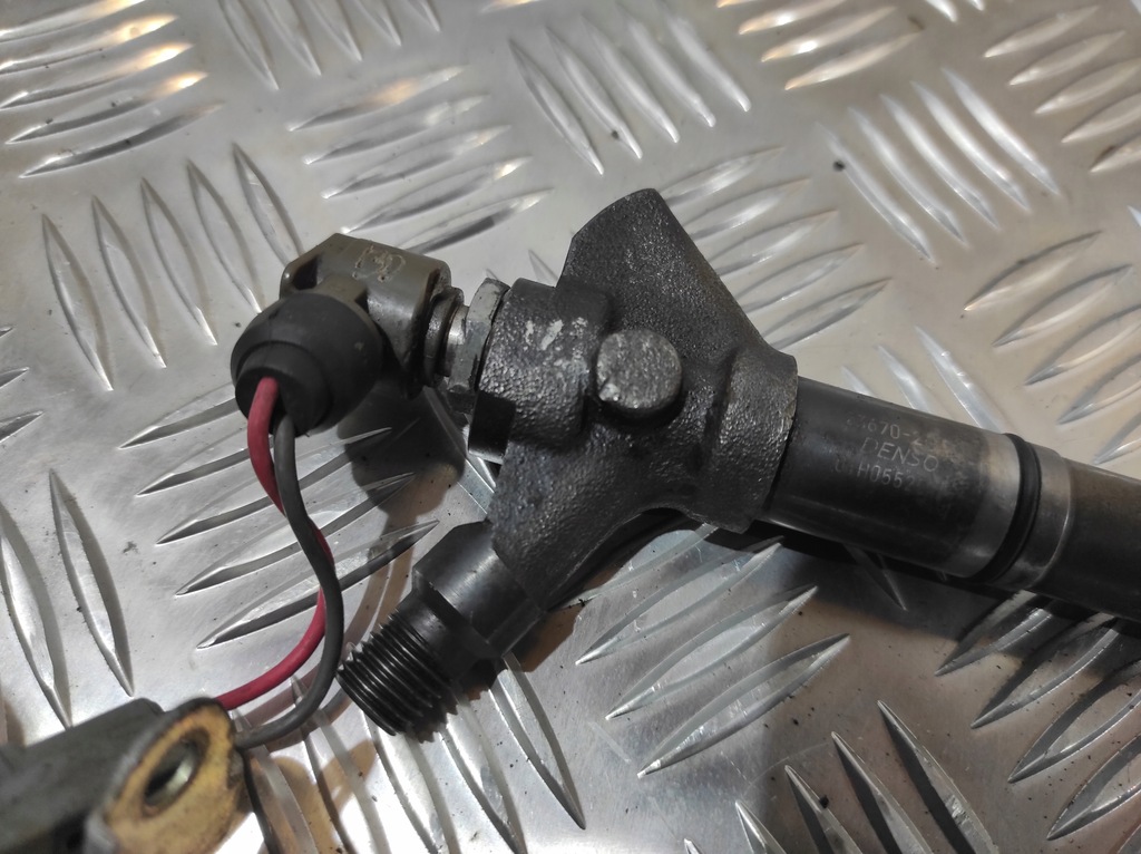 фото №5, Форсунка инжектор lexus is 220 d 2.2 d 177 km 23670-26020 denso 01h05525