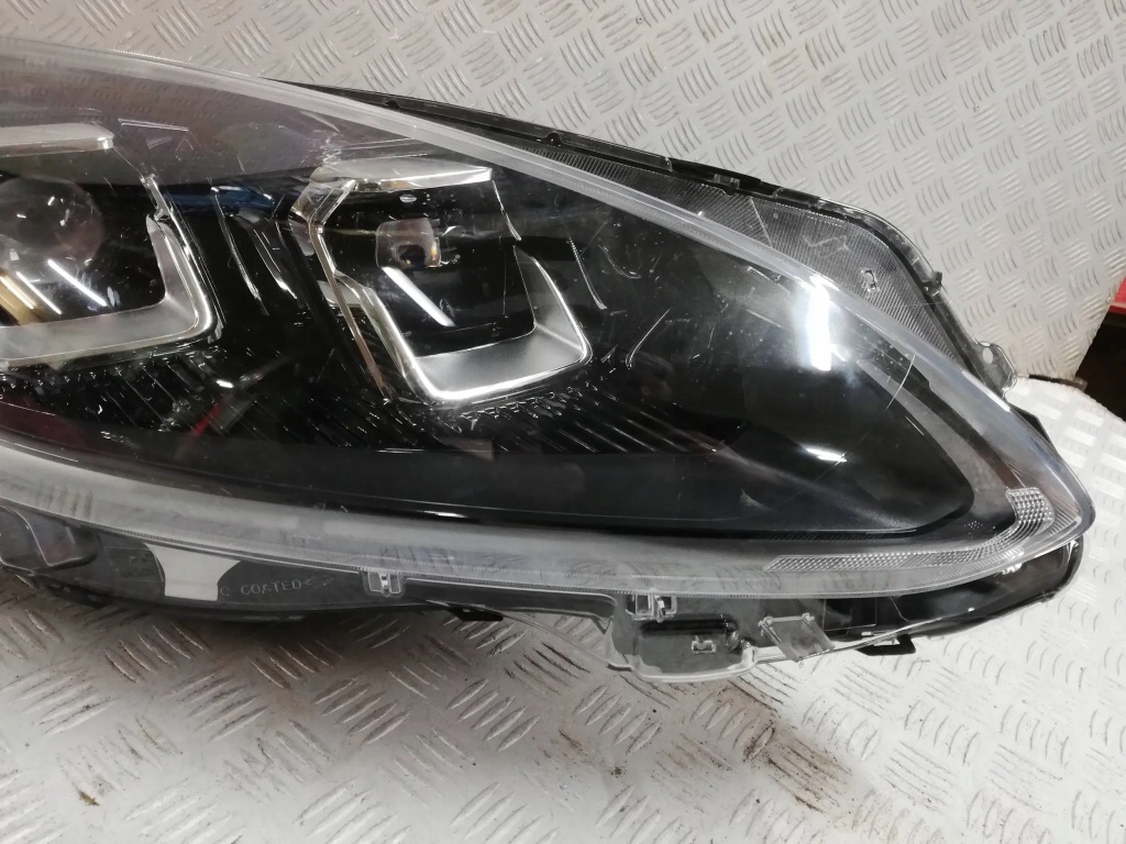 Vv kuga mk3 фара перед правий full led європа lv4b-13e016-an Київ