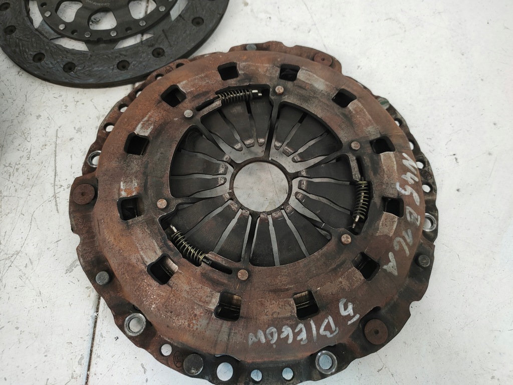 фото №6, Двухмассовый маховик сцепление n45b16a 1,6 6-передача bmw e90 e87 bdb