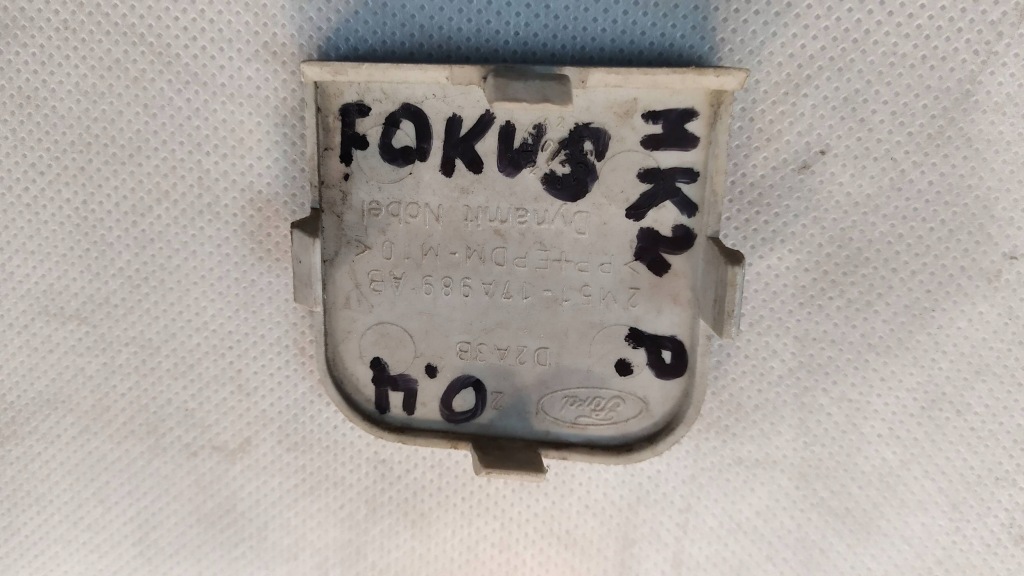 Заглушка фаркоп передок  ford focus mk2 2m5117a989ab Недорого