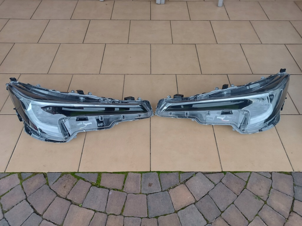 Купить Toyota corolla e21 фара перед правый  full led hb combi