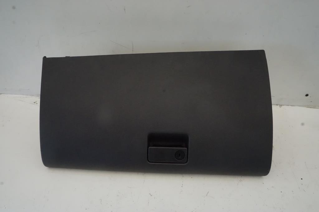 фото №1, Бардачок панели консоли mazda 6