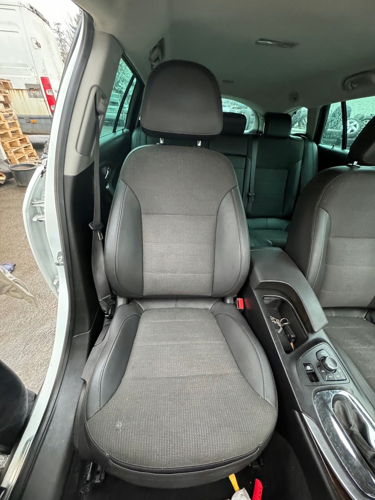 фото №6, Opel insignia a комплект сидінь з обшивки дверей сидіння обшивка обшивки сидіння