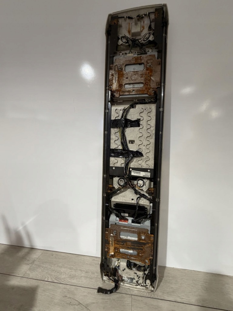 Монитор дисплей потолочный chrysler town and country / grand voyager Недорого