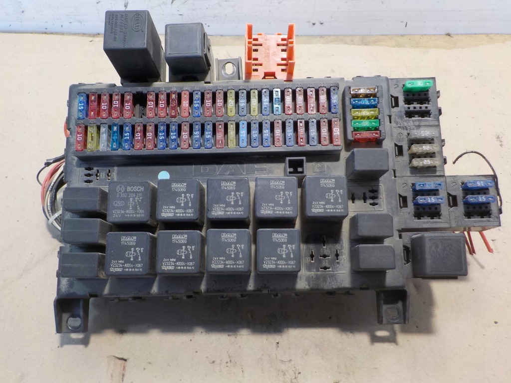 фото №1, Коробка предохранителей daf 518685300700