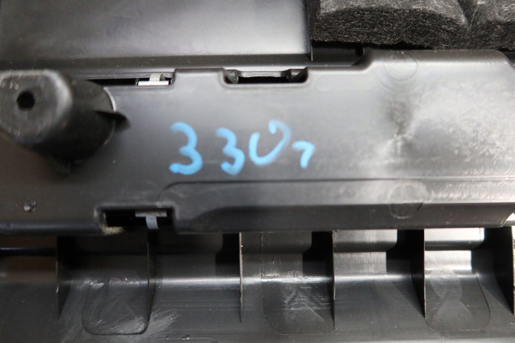 фото №14, Оббивка кришки задня audi q3 83a867979