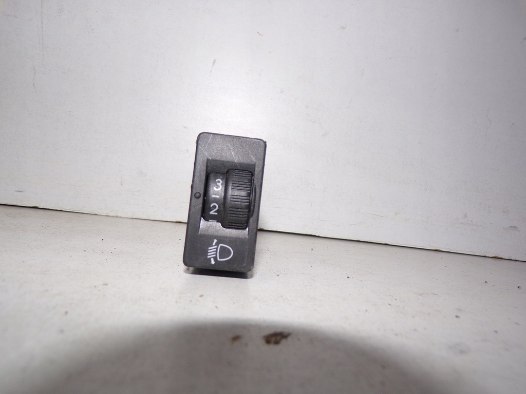 фото №1, Регулировка света peugeot 207