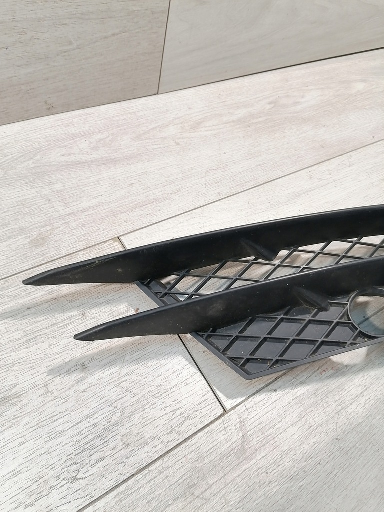 фото №5, Audi r8 решётка бампер правый перед 420807682