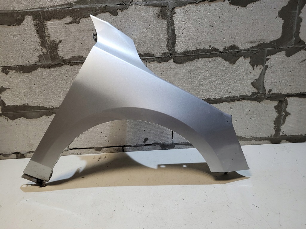 Купить Крыло  правый  перед focus mk4