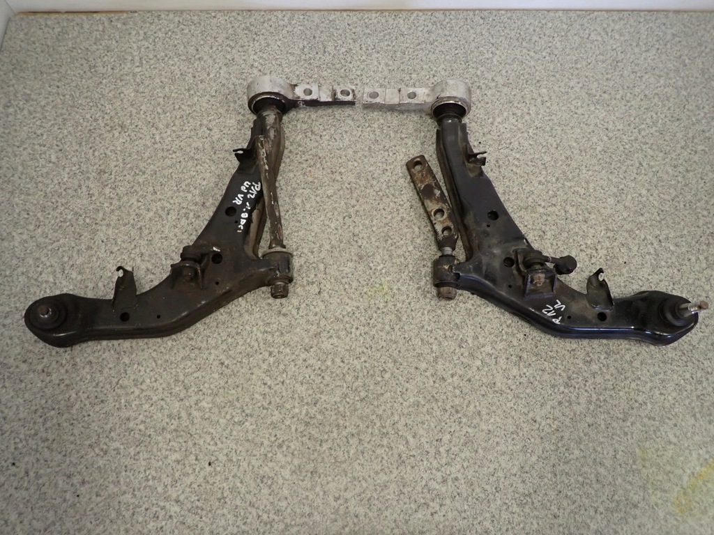 фото №1, Primera p12 02-07 важіль передній лівий lub правий