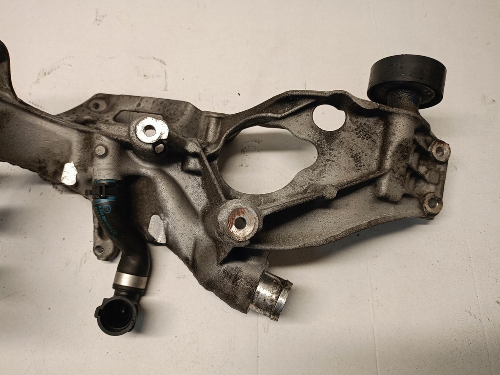 фото №9, Кронштейн кронштейн a6512011709 mercedes w246 1.8d