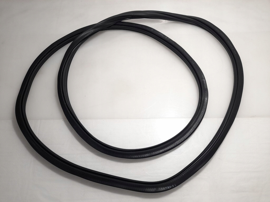 фото №10, Vw golf vii sportsvan 510867913d прокладка левая дверь задняя задних левых