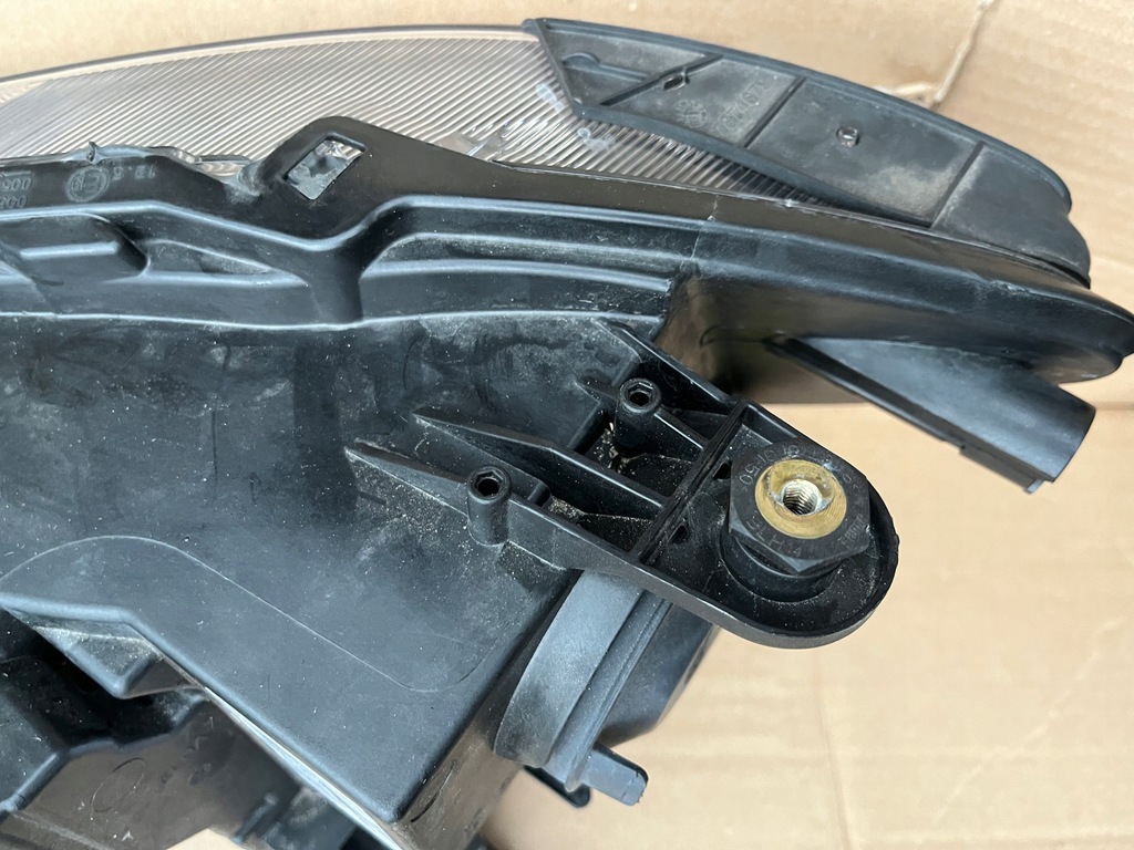 фото №10, Лампа правая передняя vw caddy 2k8 piękna