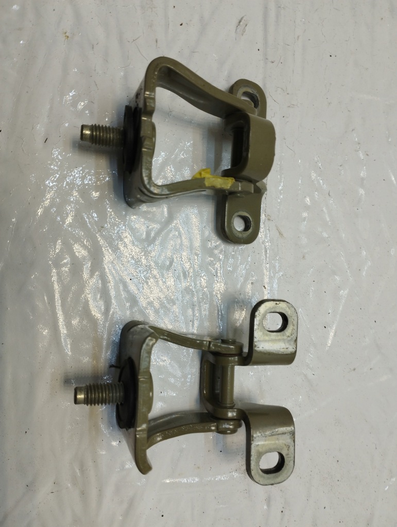 фото №1, Vw golf vii петля крышки задний 5g6827301c