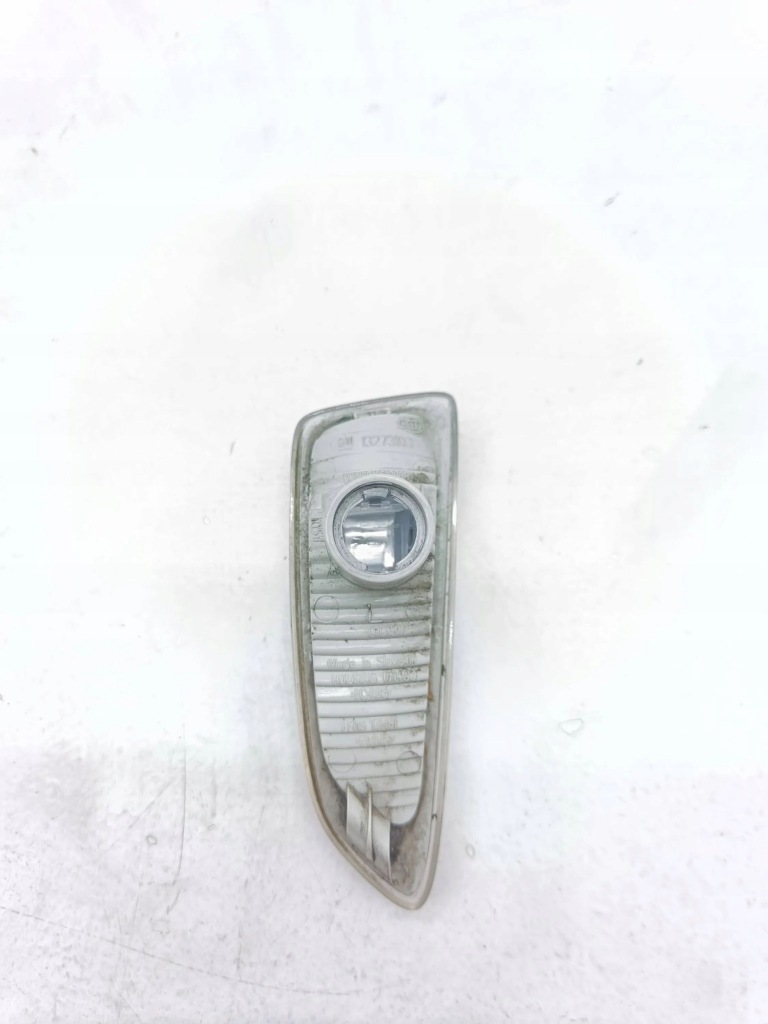 Opel astra j 2010 поворотник крила передній Недорого