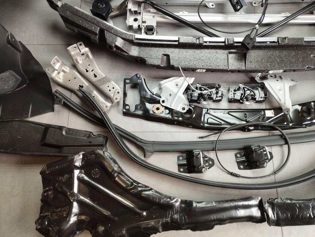 фото №8, Bmw x1 f48 капот бампер лампи pas крила a300