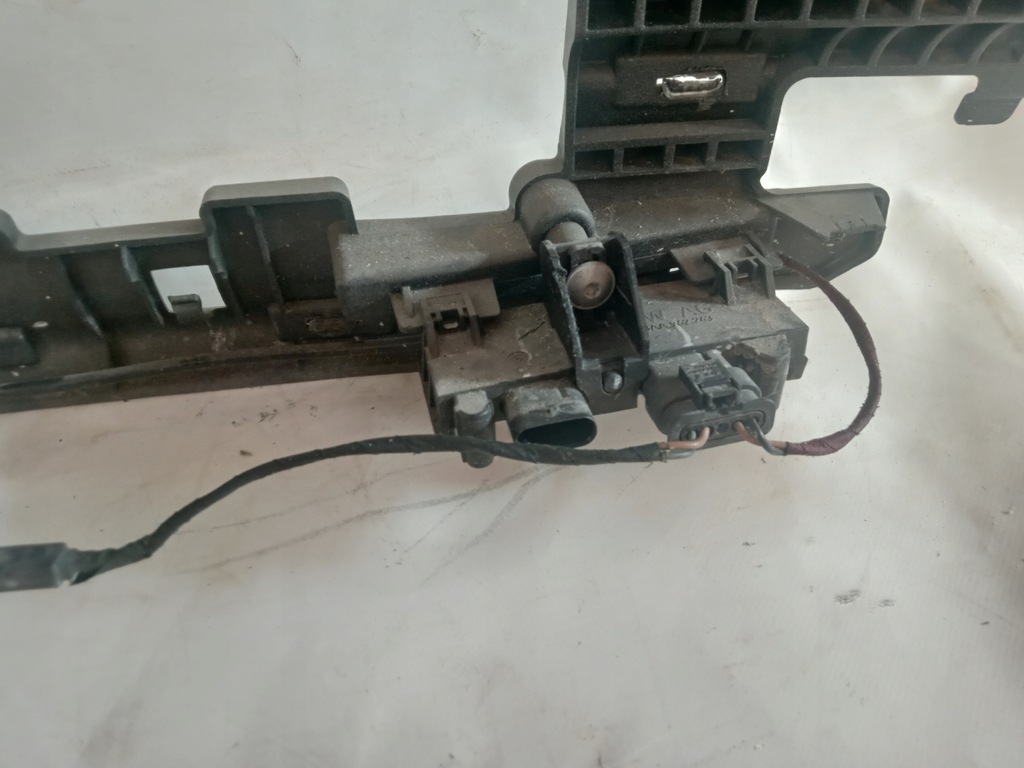 фото №11, Audi a5 cabrio 8w 17- направляющая бампера задняя радар usa