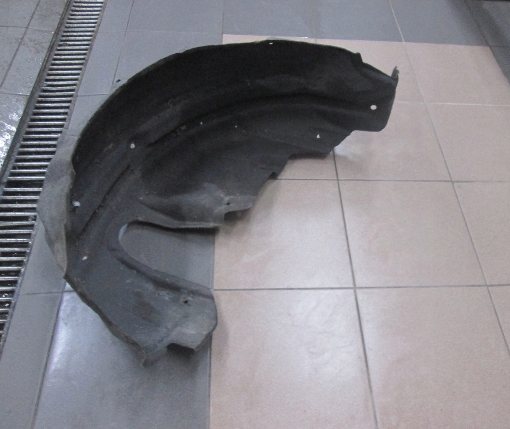 фото №1, Подкрылок правый задняя toyota avensis t27 kombi