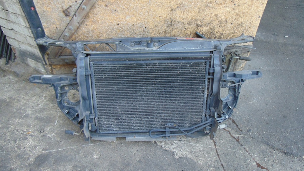 фото №1, Audi a4 b6 pas передній вентилятори 2.0 fsi механічна коробка передач