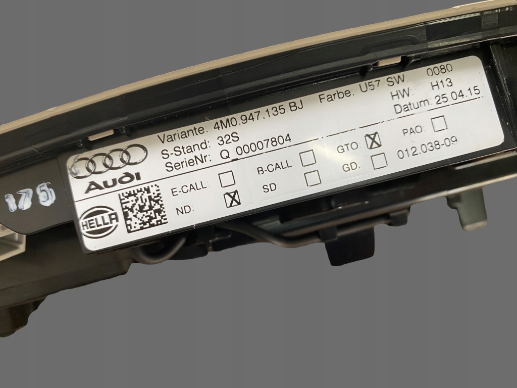 фото №3, Audi q7 4m лампа фонари салона led 4m0947135bj