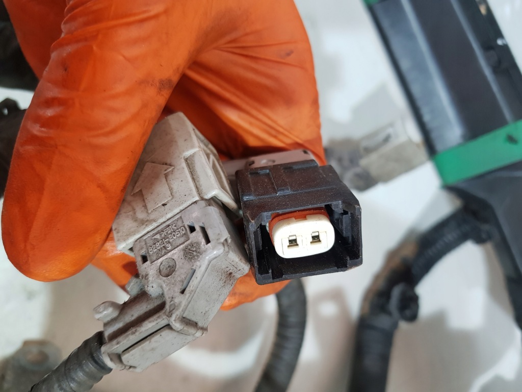 фото №9, Жгут электропроводка 82121-05b90 toyota avensis t27 verso rav 4 2.0d 1ad-ftv