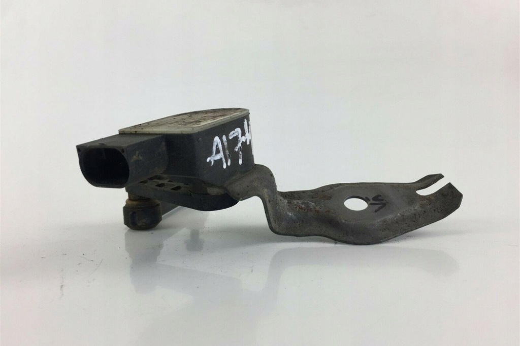 фото №1, Другое модули vw touran 1t3 7l0616213b 2010