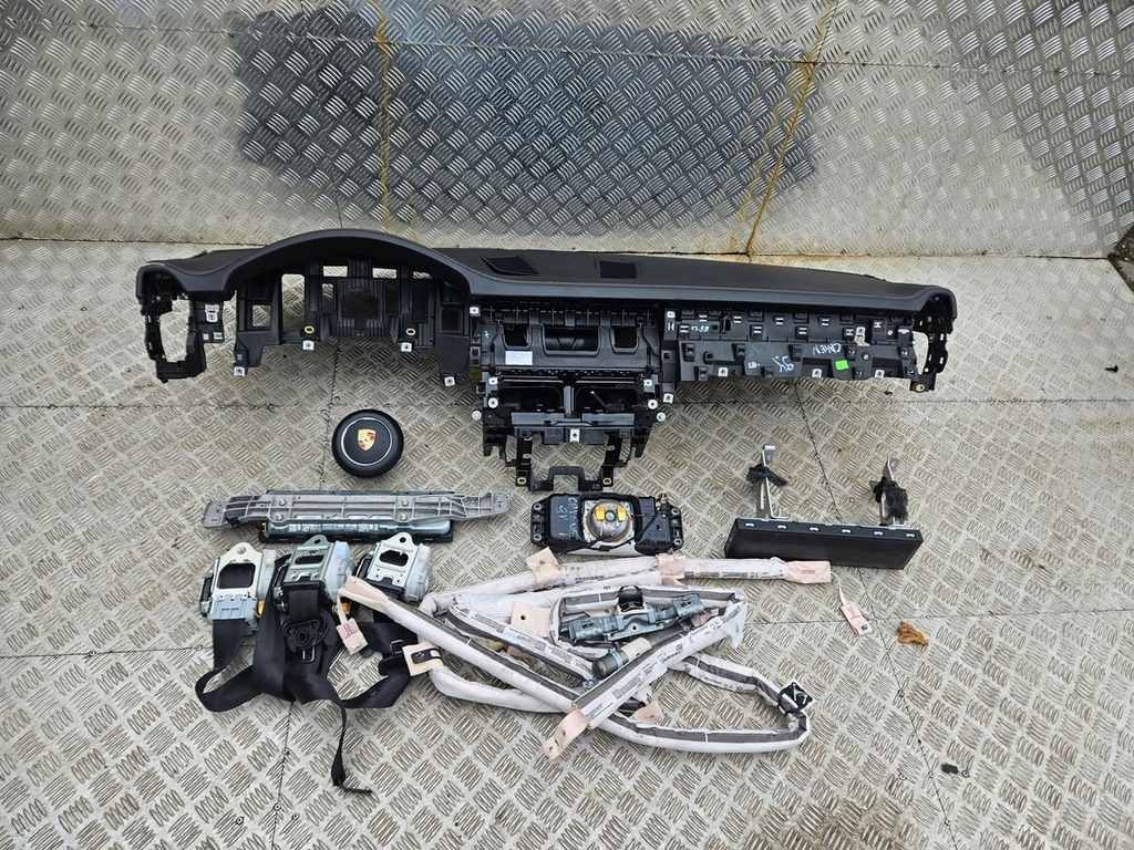 фото №5, Консоль панель приладів панель приладів шкіра білий nić porsche cayenne iii 9y 9y0