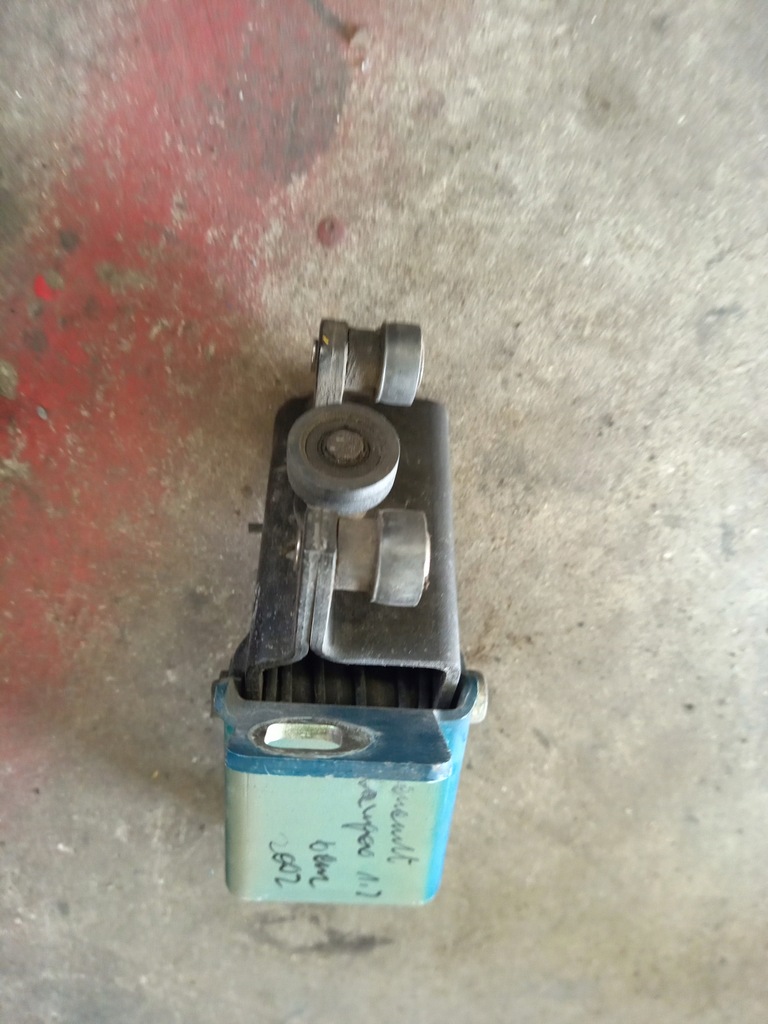 фото №6, Renault kangoo ролик подрамник дверь левых 354515g