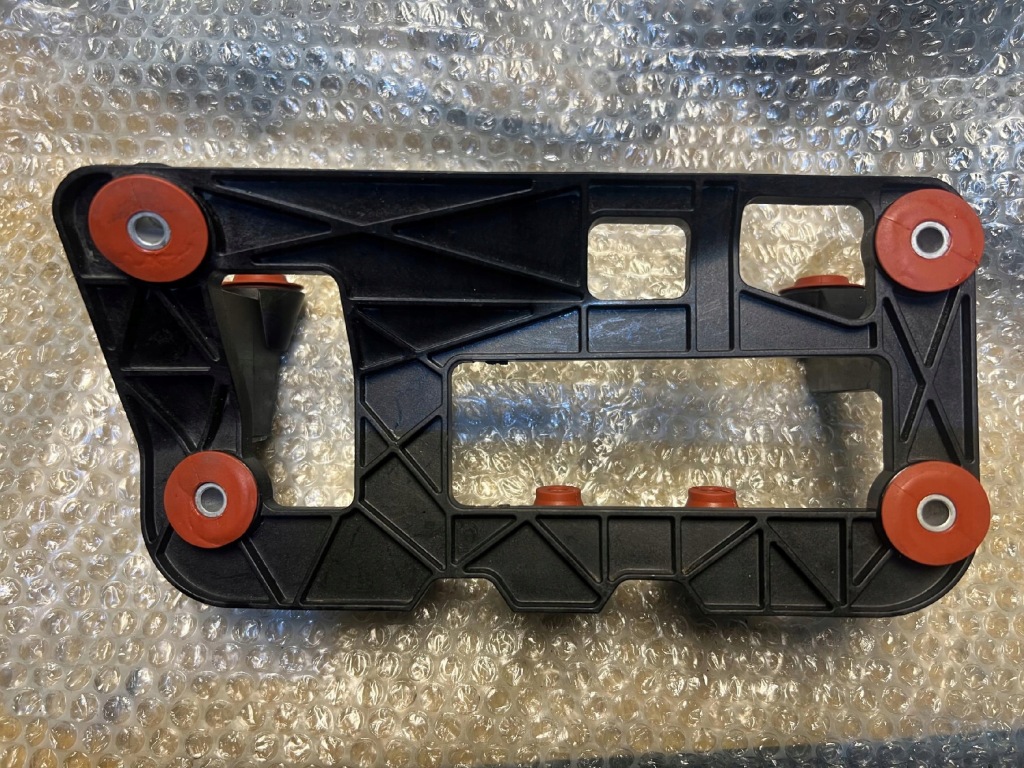 Bmw e65 кронштейн кронштейн насоса dynamic driv 6753001 в Україні