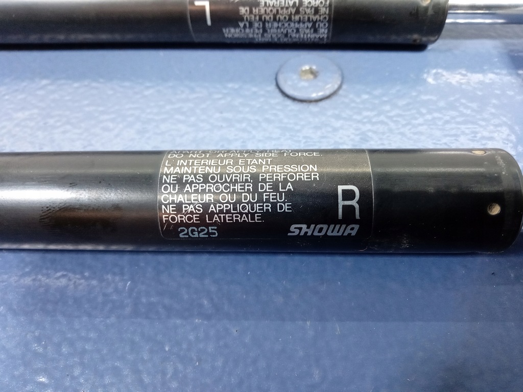 фото №4, Honda jazz i амортизатори кришки задня